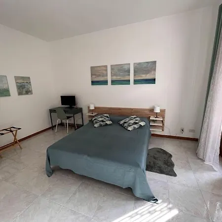 Your House And Garden In Roma