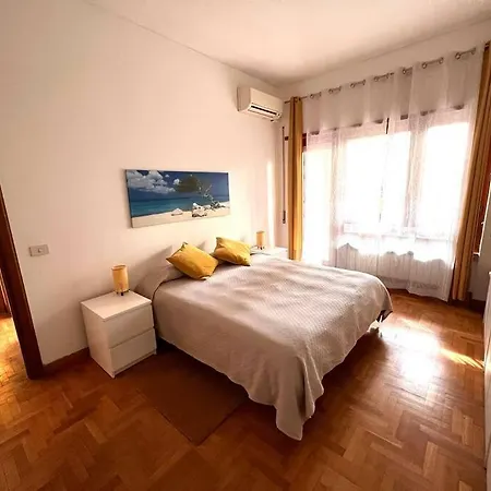 Your House And Garden In Appartamento Roma